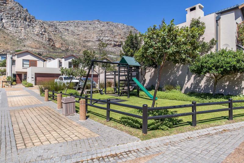 3 Bedroom Property for Sale in Stonehurst Mountain Estate Western Cape